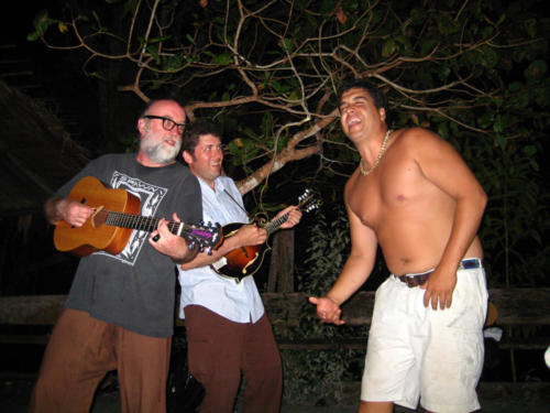 Impromptu concert down by the river with Ari Iglesias and Andrew Heist. Borracho y loco!